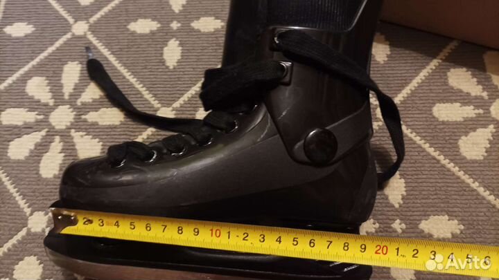 Детские хоккейные коньки