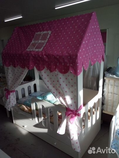 Домик кровать детская