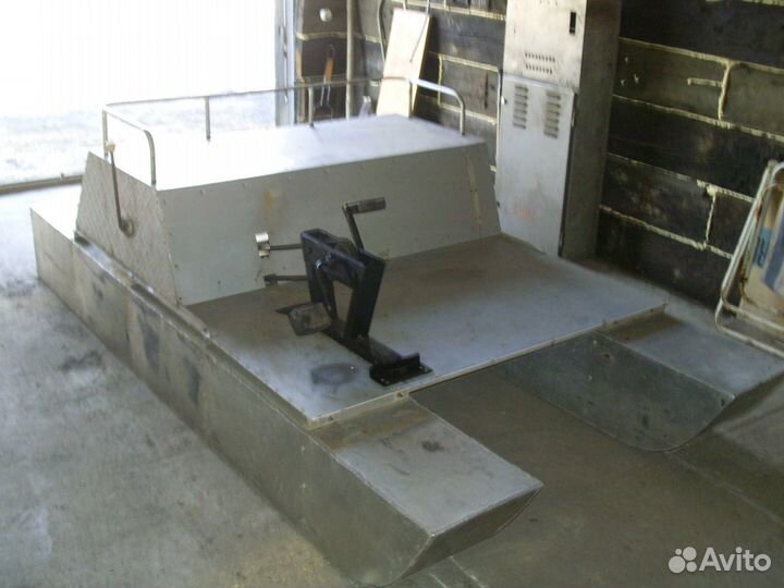 Катамаран прогулочный