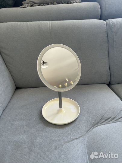 Зеркало косметическое с подсветкой