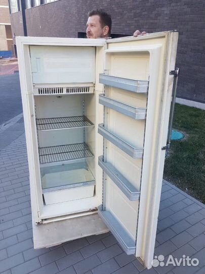 Холодильник Рабочий ЗИЛ 64