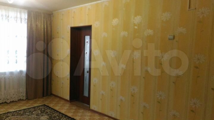 Комната 30 м² в 2-к., 3/5 эт.