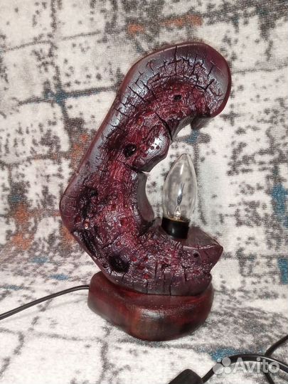 Светильник настольный из дерева