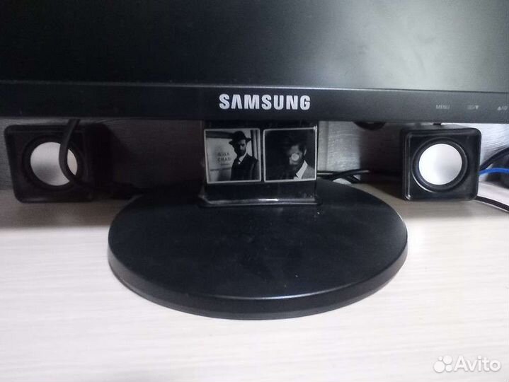 Монитор Самсунг