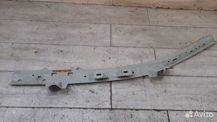 Усилитель боковины правый Volkswagen Polo 5 С 2009