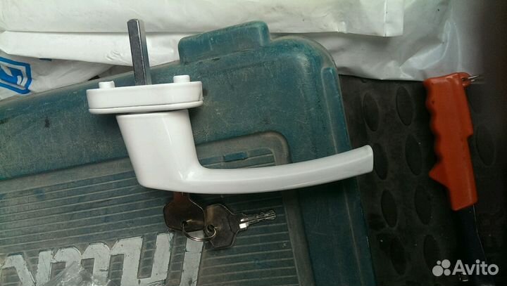 Ручка для окон с замком (защита от детей)