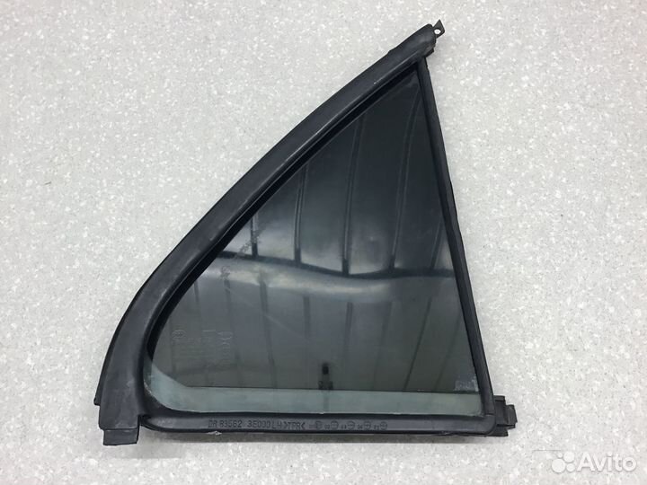 Стекло двери задней левой Kia Sorento 2003-2009