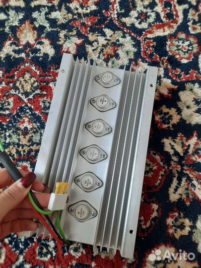 Конвертер/ преобразователь напряжения