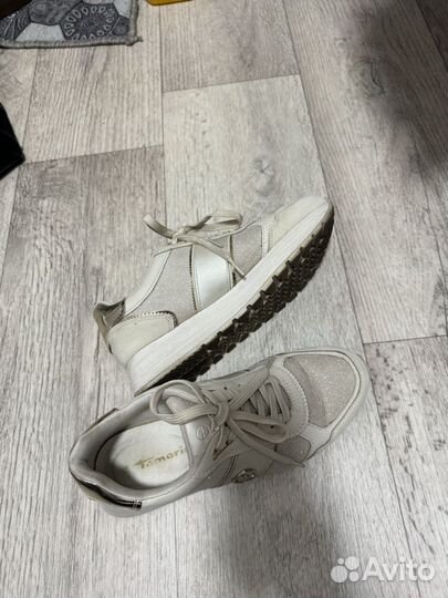 Кроссовки женские tamaris