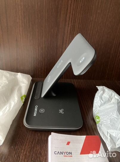 Беспроводная зарядка canyon (CNS-WCS303B) 15 W