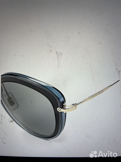 Очки солнцезащитные Miu Miu