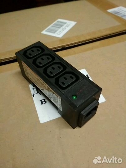 Блок на 8 розеток в стойку 19