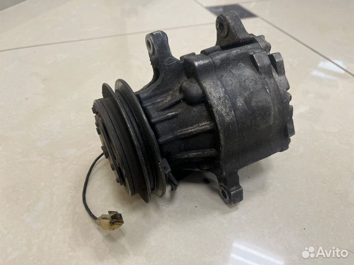 Компрессор кондиционера Toyota Duet