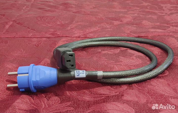 Кабель силовой сетевой немецкий. 2кв.мм