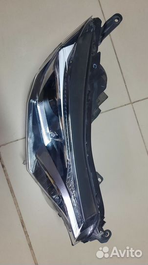 Фара передняя правая toyota rav 4 2017г Оригинал