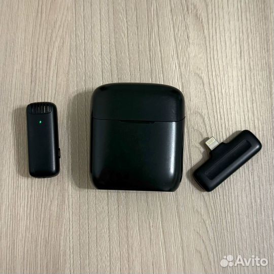 Микрофон петличный беспроводной