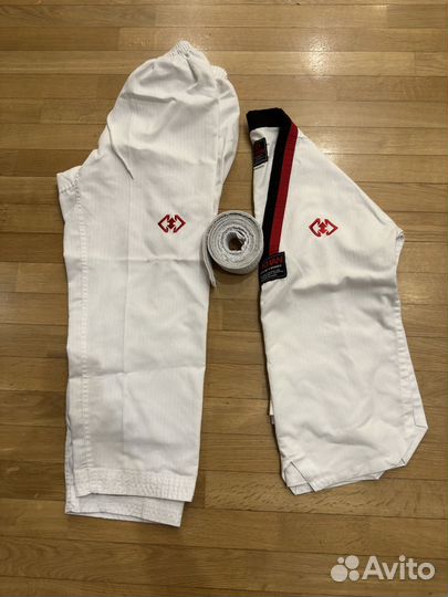 Кимоно для тхеквондо