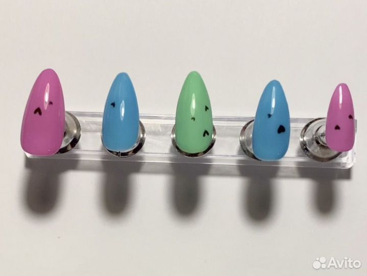 Накладные ногти с дизайном