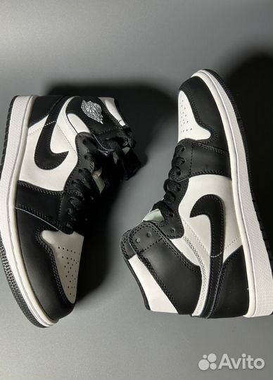 Кроссовки Nike Air Jordan 1 Black White Люкс