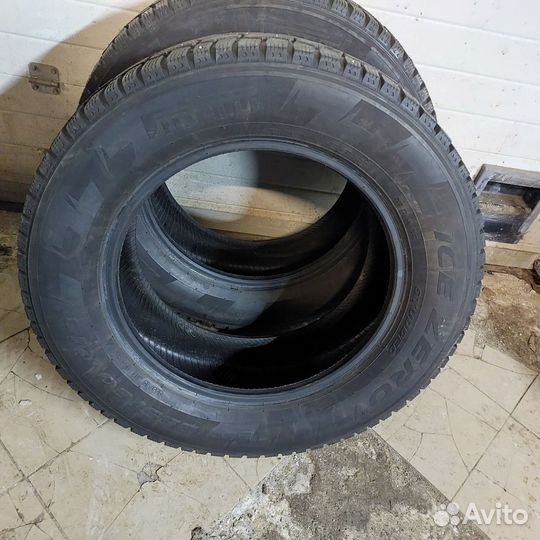 Pirelli Ice Zero 255/60 R18