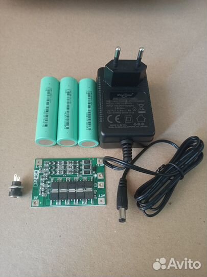 Набор Li-Ion акк-ов, зарядного устройства и BMS 3C