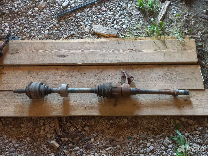 Привод полуось Honda B20A2