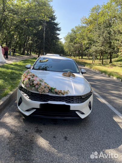 Автомобили аренда на свадьбу с водителям