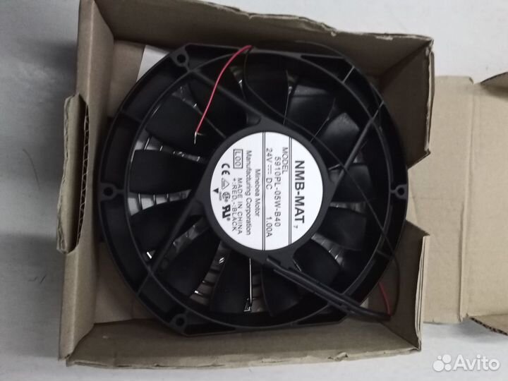 Вентилятор NMB 5910PL-05W-B40 172x150x25 24V 20.6W