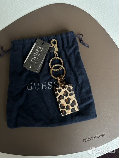 Брелок Guess винтаж