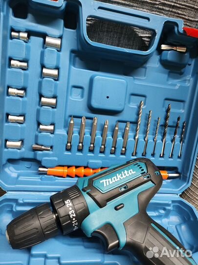 Шуруповерт makita новый