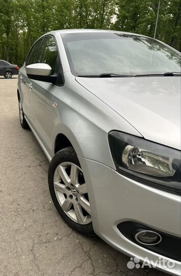 Volkswagen Polo 1.6 AT, 2011, 165 700 км