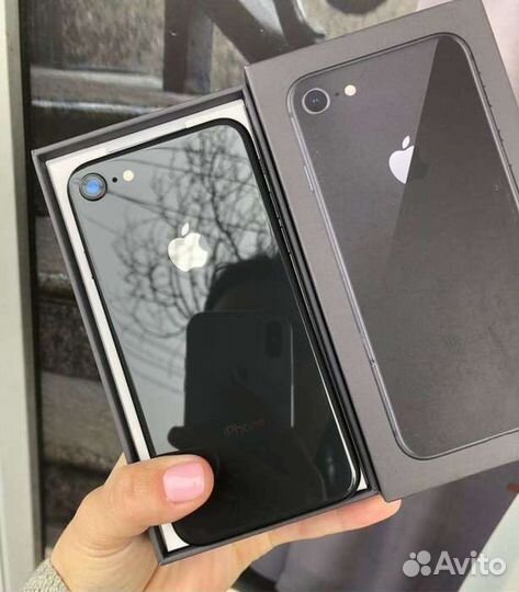 iPhone 8, 64 ГБ