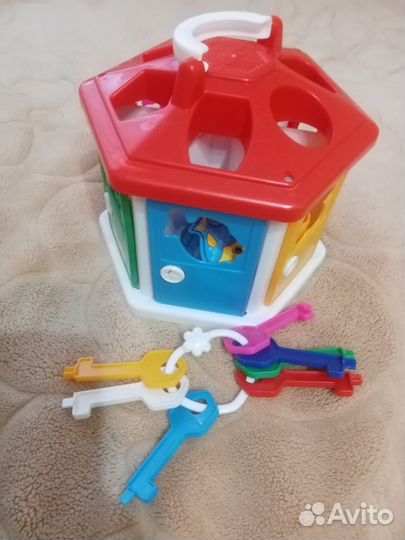 Домик сортер и кубики