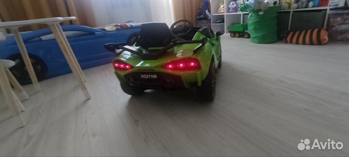 Детский электромобиль бу Lamborghini