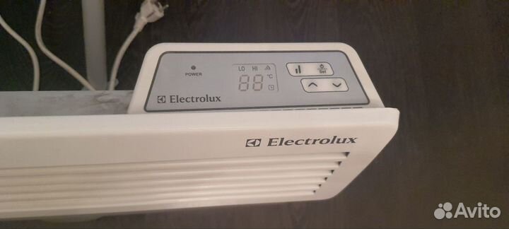 Конвектор электрический настенный Electrolux