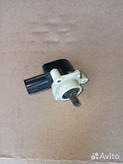 Датчик положения кузова прадо 150