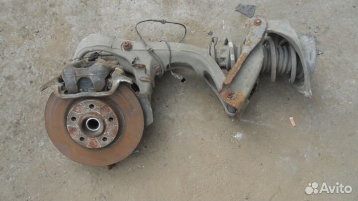 Peugeot 407 поворотный кулак,стойка,суппорт диск