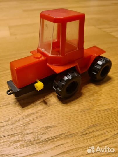 Трактор (игрушка СССР)