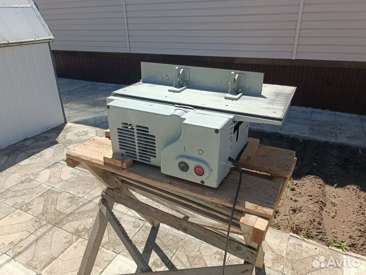 Деревообрабатывающий станок