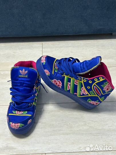 Кроссовки adidas