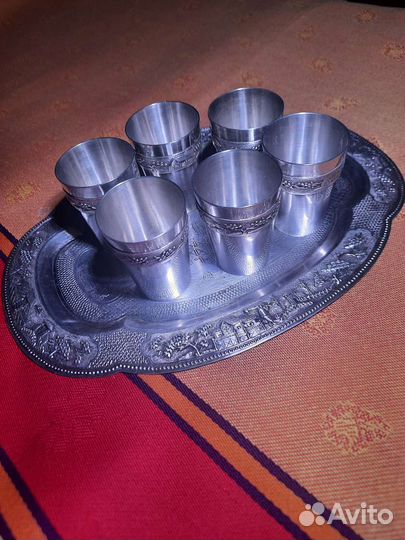 Серебряный набор. Поднос и рюмки