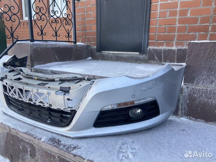 Передний бампер VW Passat CC