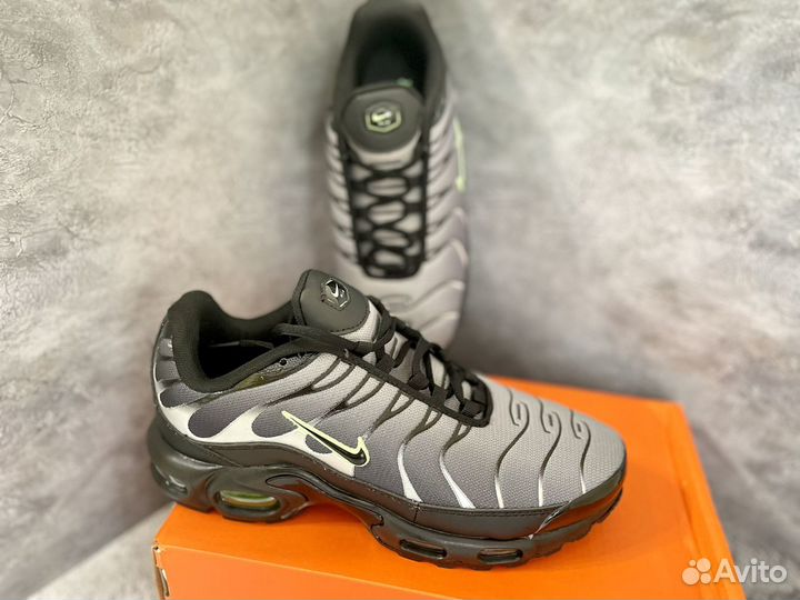 Кроссовки мужские Nike air max Tn plus 44 размер