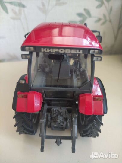 Модель Трактор К3180