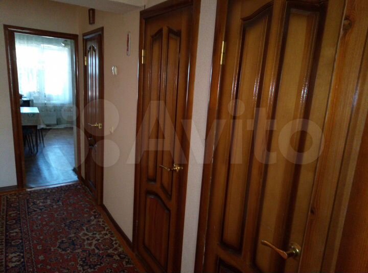 3-к. квартира, 67 м², 1/3 эт.