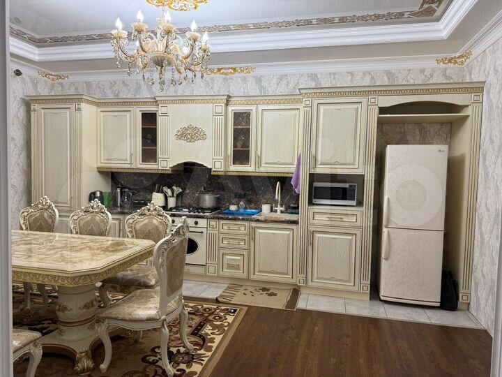 Дом 170 м² на участке 8 сот.