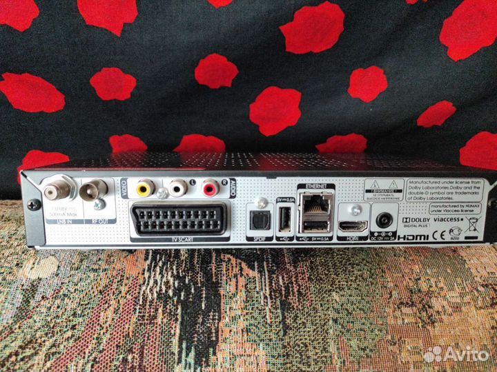 Спутниковый ресивер Humax vahd-3100S