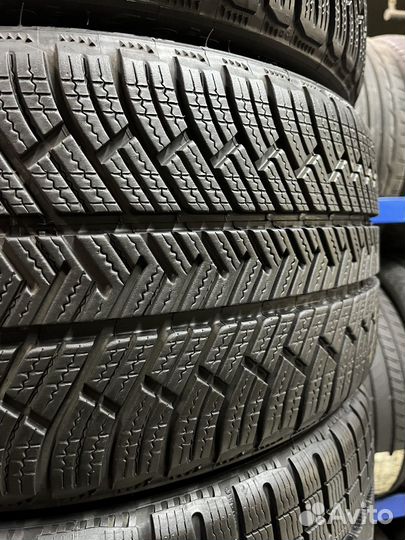 Michelin Pilot Alpin 4 245/35 R20 и 275/30 R20