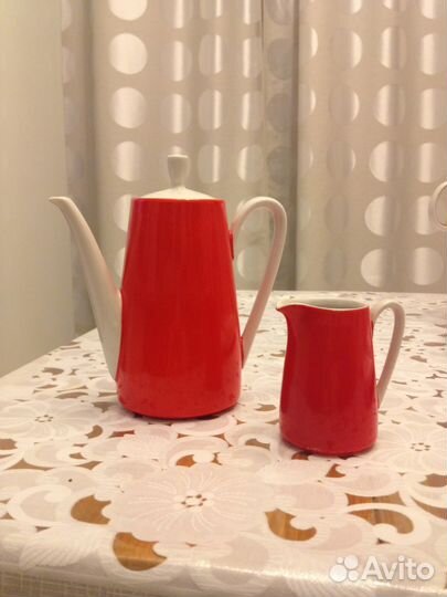 Набор кофейник + молочник