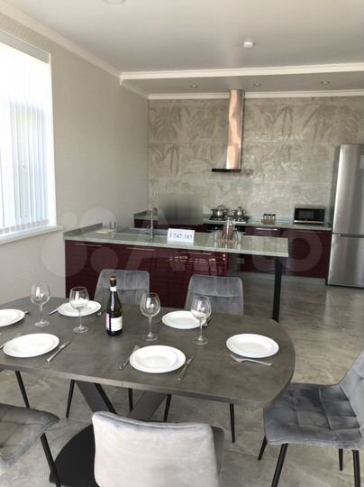 Дом 250 м² на участке 5 сот.